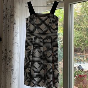 Black and White Dress with Pockets